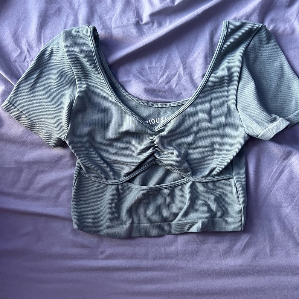 sage green seamless key hole crop top